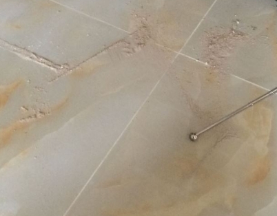 达孜瓷砖空鼓维修公司分享粘合剂选择不当在瓷砖铺贴过程中可能导致以下问题