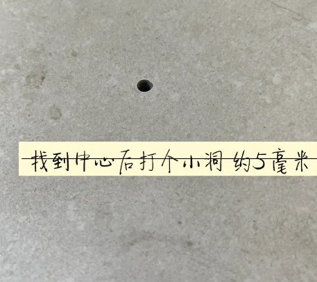 达孜瓷砖空鼓维修公司专业解答在瓷砖铺贴过程中，如果砂料搅拌不均匀，将会带来以下问题